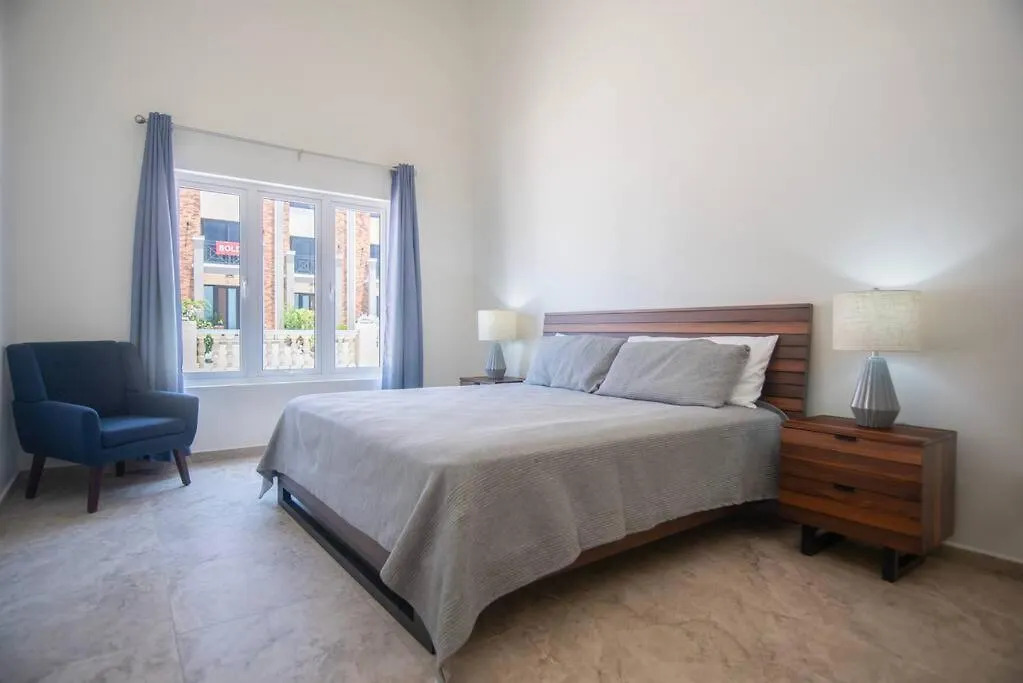 Amazing Villa Near To The Beach Palm Beach