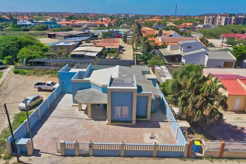 Amazing Villa Near To The Beach Palm Beach