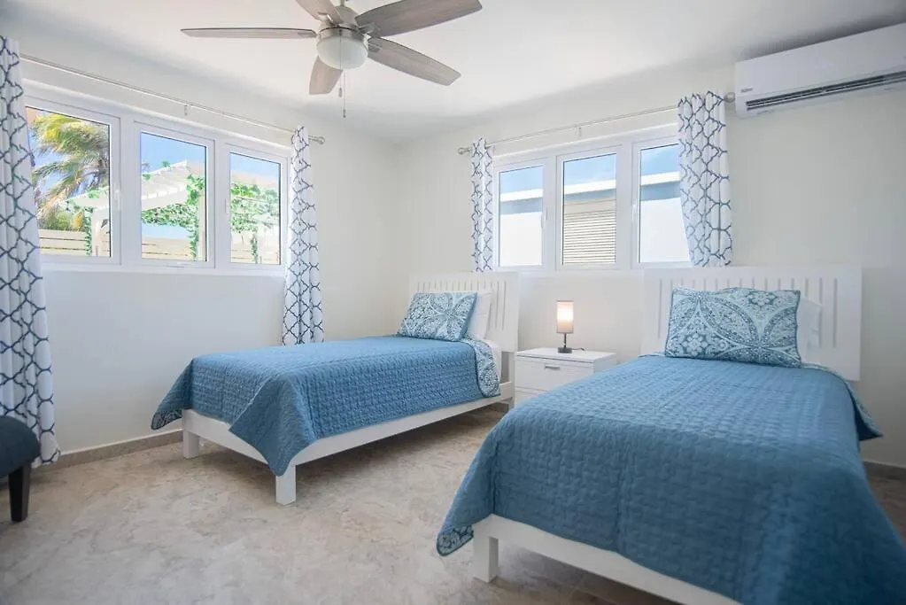 Amazing Villa Near To The Beach Palm Beach