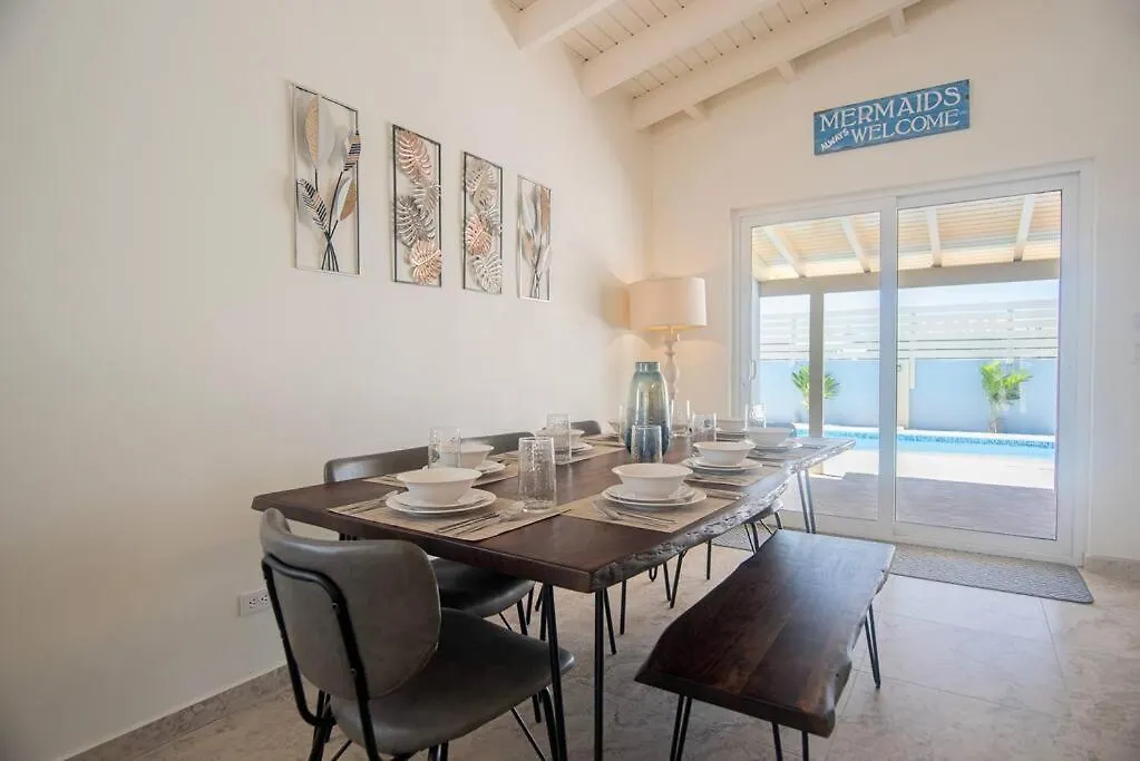 Amazing Villa Near To The Beach Palm Beach